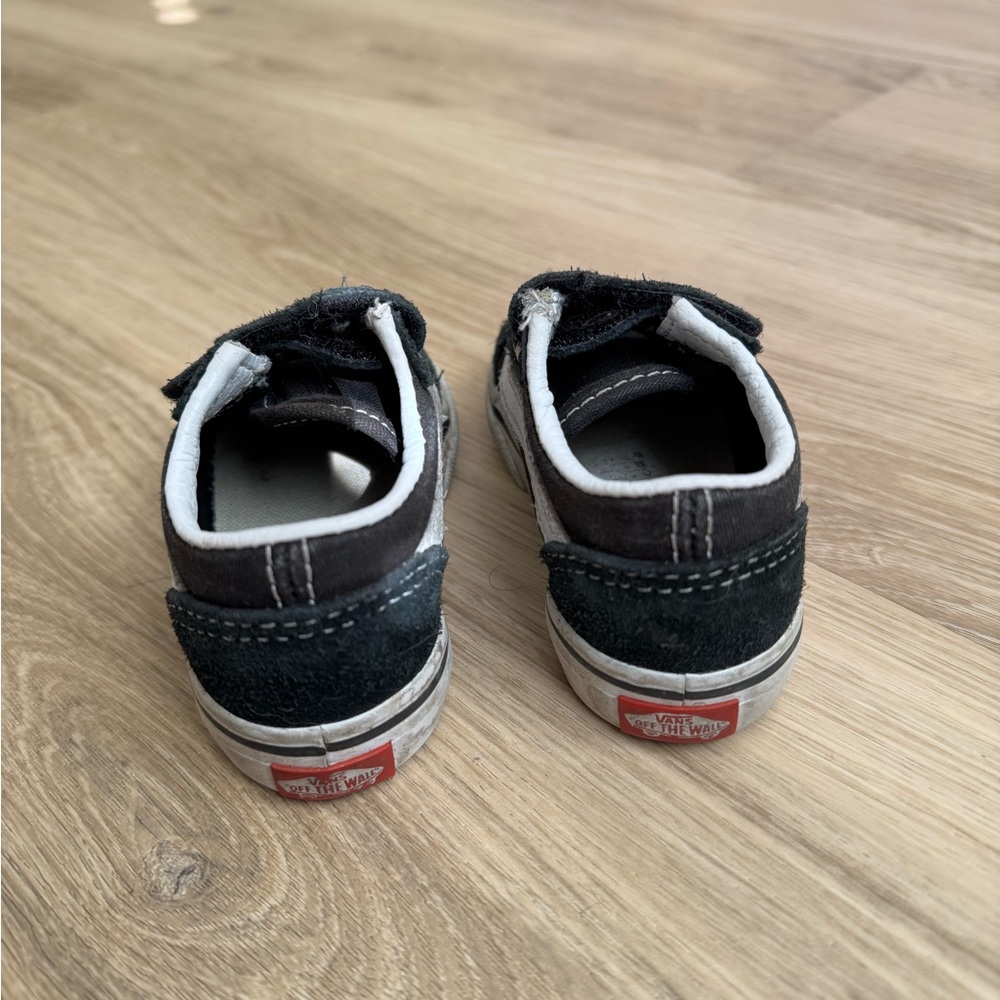 SIZE 5 Vans Old Skool V Toddler Shoes - Picture 3 of 5